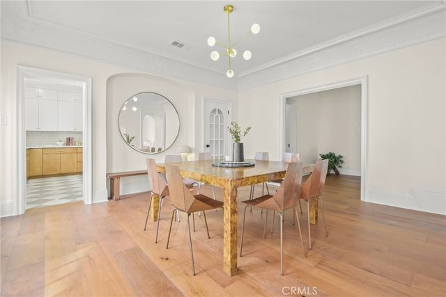 326 S Kingsley, Los Angeles, CA 90020