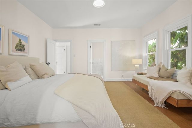 326 S Kingsley, Los Angeles, CA 90020