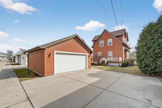 5422 22nd AVENUE, Kenosha, WI 53140