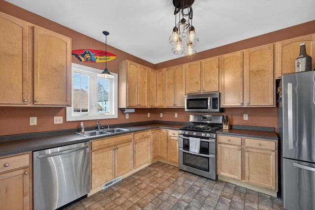 5422 22nd AVENUE, Kenosha, WI 53140