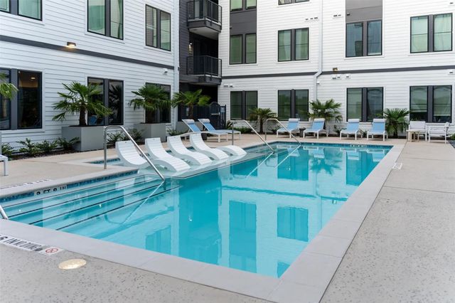 1690 North Loop 461, Houston, TX 77009