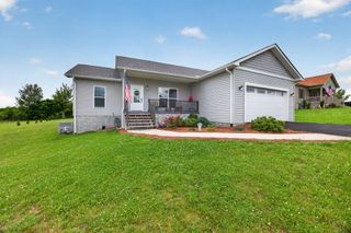64 Perry Creek Dr, Crossville, TN 38572