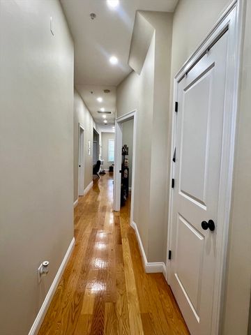 3 Howard Pl C, Boston, MA 02125