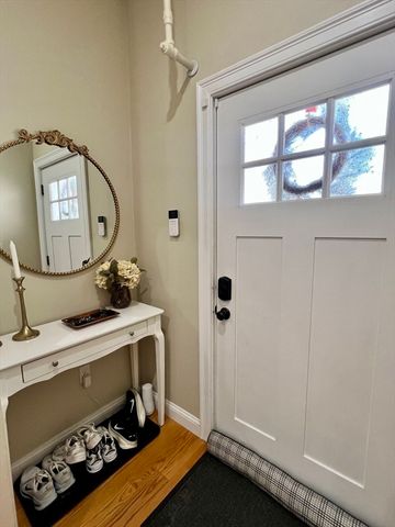 3 Howard Pl C, Boston, MA 02125