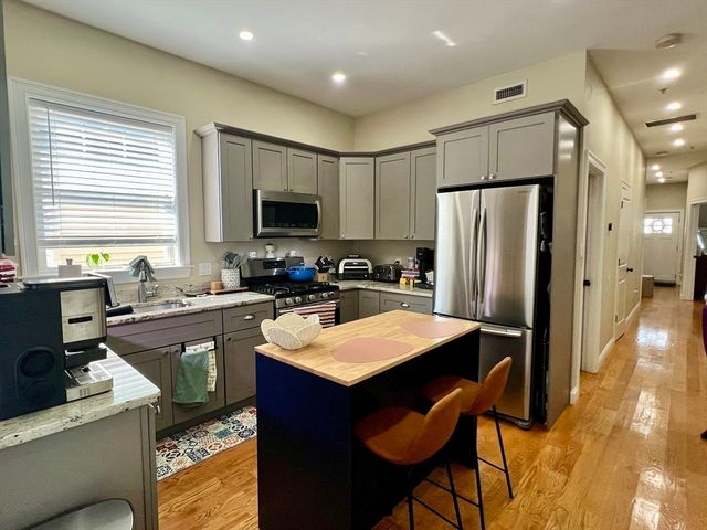 3 Howard Pl C, Boston, MA 02125