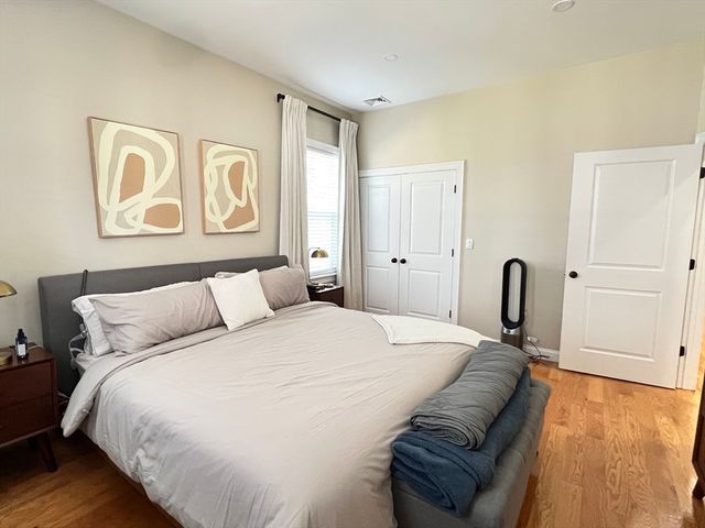 3 Howard Pl C, Boston, MA 02125