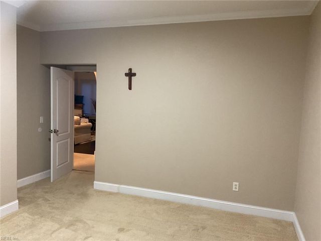 1324 Simon DR, Chesapeake, VA 23320