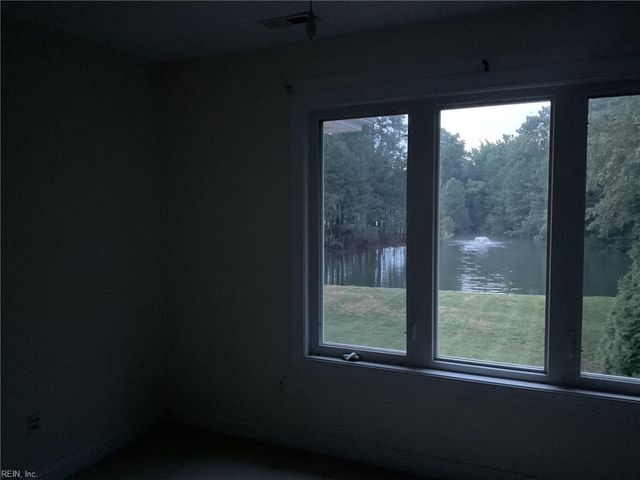 1324 Simon DR, Chesapeake, VA 23320