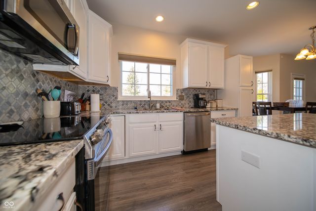 10113 Parkshore Drive, Fishers, IN 46038