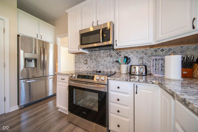 10113 Parkshore Drive, Fishers, IN 46038