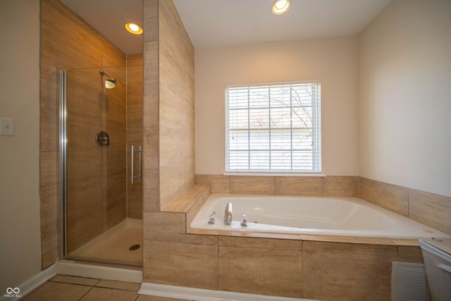 10113 Parkshore Drive, Fishers, IN 46038