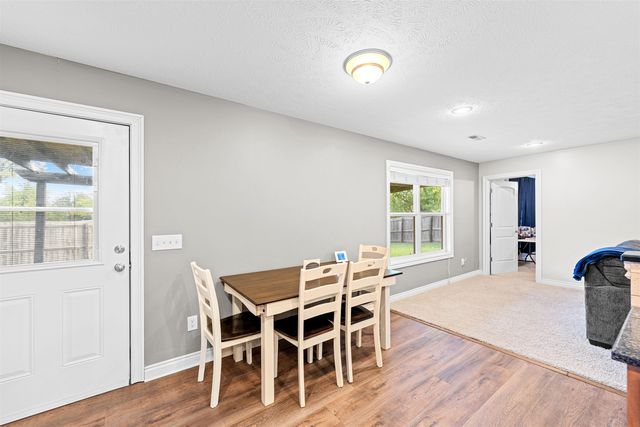 3013 Stone Creek Ct, Salina, KS 67401