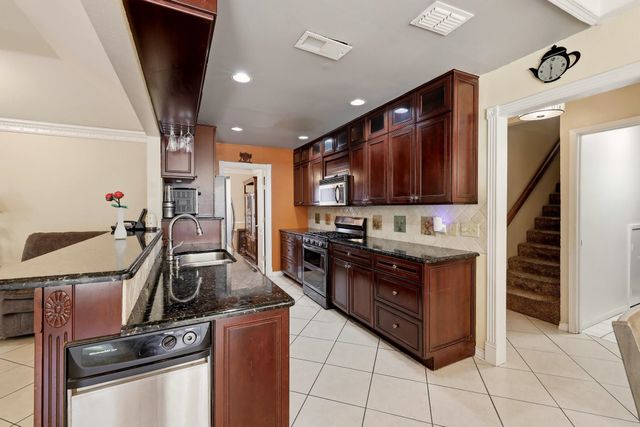 1816 Northwood Court, Longview, TX 75605