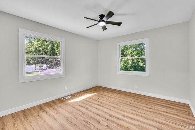 1356 Hampshire Drive, South Bend, IN 46614