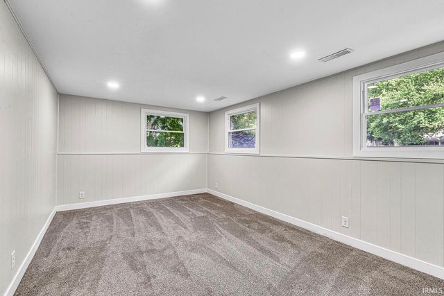 1356 Hampshire Drive, South Bend, IN 46614