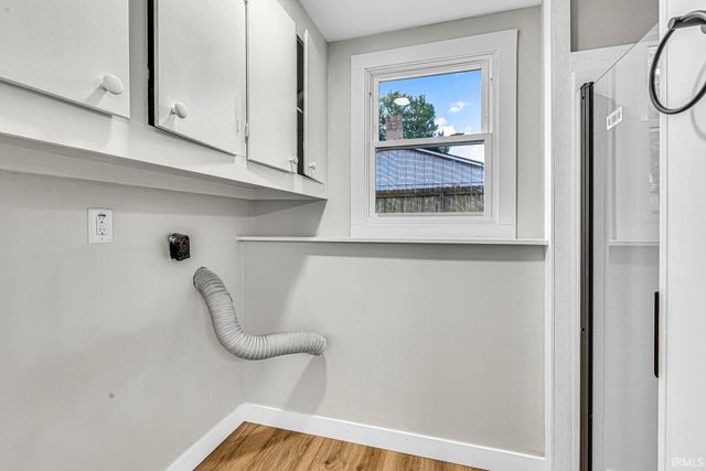 1356 Hampshire Drive, South Bend, IN 46614