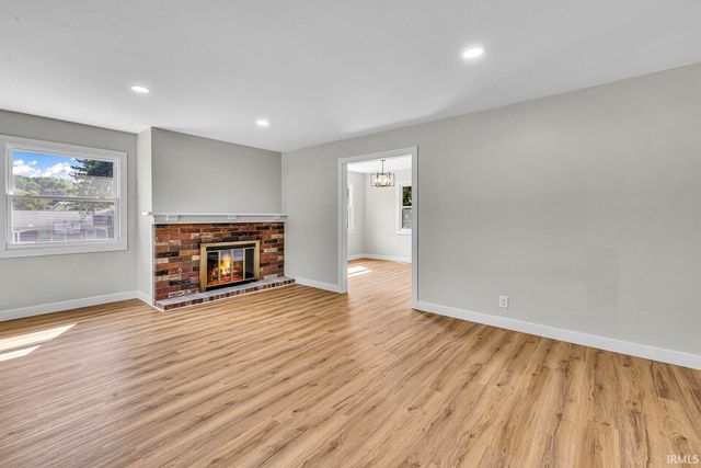 1356 Hampshire Drive, South Bend, IN 46614
