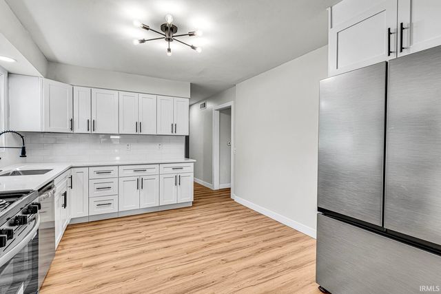 1356 Hampshire Drive, South Bend, IN 46614