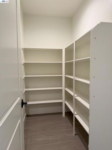 619 Heathridge Street, Manteca, CA 95336