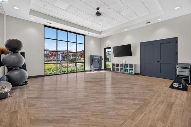 619 Heathridge Street, Manteca, CA 95336