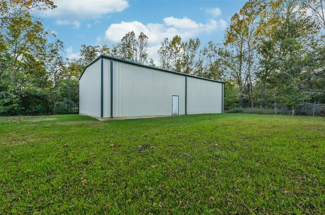 1609 Lakeland Drive, Liberty, TX 77575