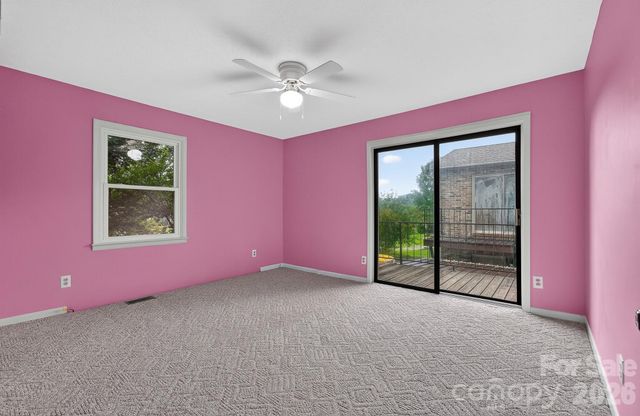 1371 Jackson Loop Road, Flat Rock, NC 28731