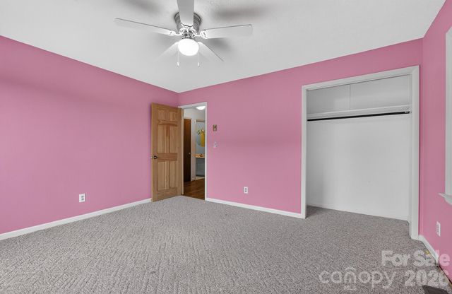 1371 Jackson Loop Road, Flat Rock, NC 28731