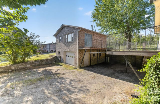 1371 Jackson Loop Road, Flat Rock, NC 28731