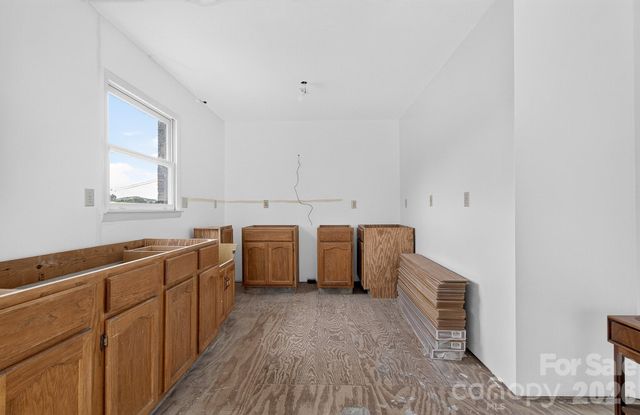 1371 Jackson Loop Road, Flat Rock, NC 28731