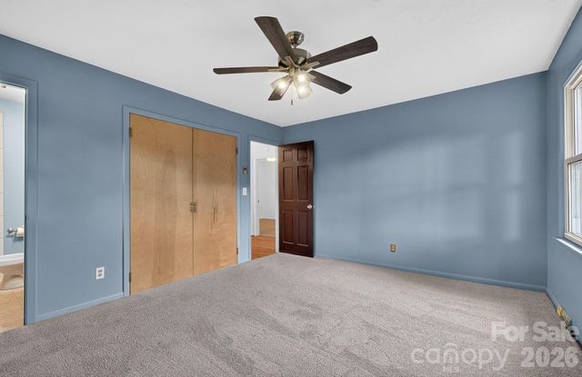 1371 Jackson Loop Road, Flat Rock, NC 28731