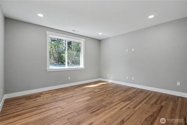 8805 Steamboat Island Road NW, Olympia, WA 98502