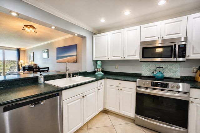 4200 N Hwy A1a 112, Hutchinson Island, FL 34949