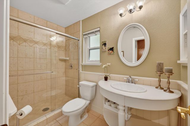 111 Hingham Squ, Folsom, CA 95630