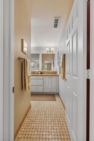 111 Hingham Squ, Folsom, CA 95630