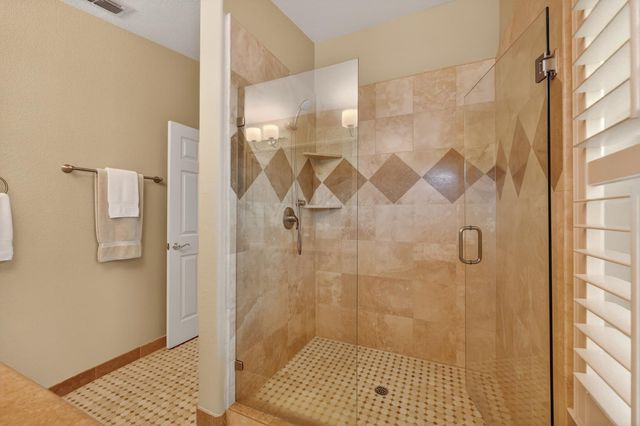 111 Hingham Squ, Folsom, CA 95630