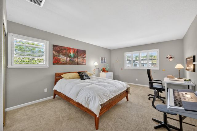111 Hingham Squ, Folsom, CA 95630