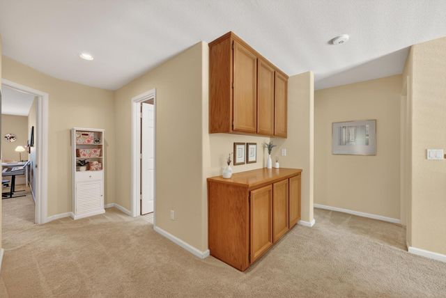 111 Hingham Squ, Folsom, CA 95630