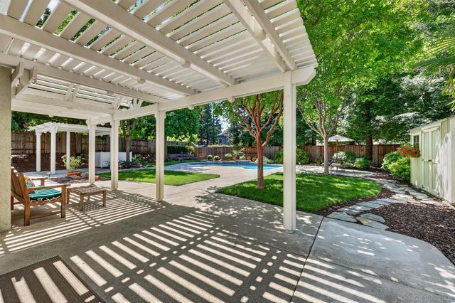 111 Hingham Squ, Folsom, CA 95630