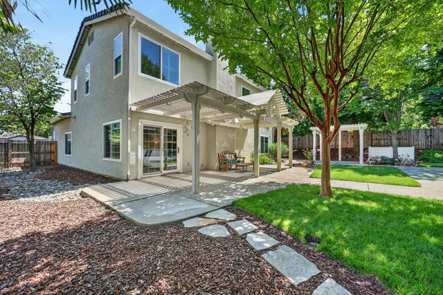 111 Hingham Squ, Folsom, CA 95630