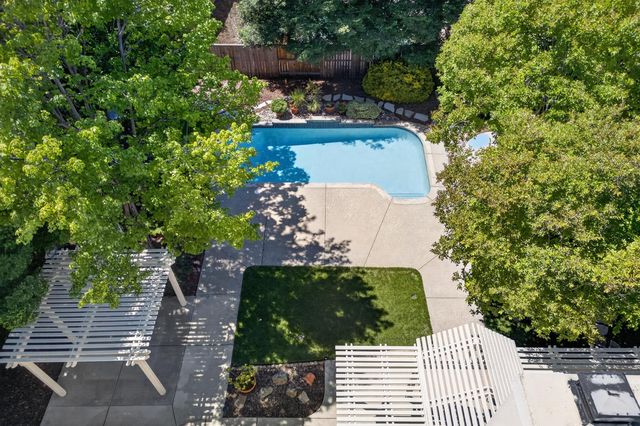 111 Hingham Squ, Folsom, CA 95630