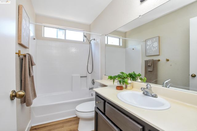 315 Helena Ct, Oakley, CA 94561