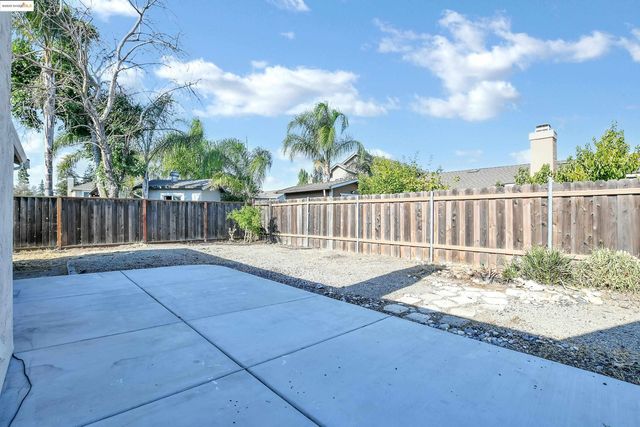 315 Helena Ct, Oakley, CA 94561