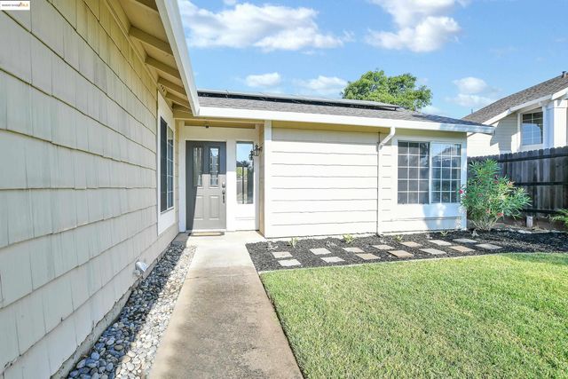 315 Helena Ct, Oakley, CA 94561