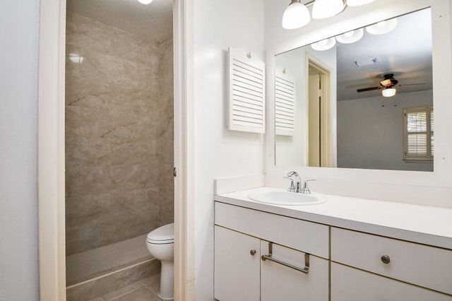 13730 Shirebrook Drive, Sugar Land, TX 77498