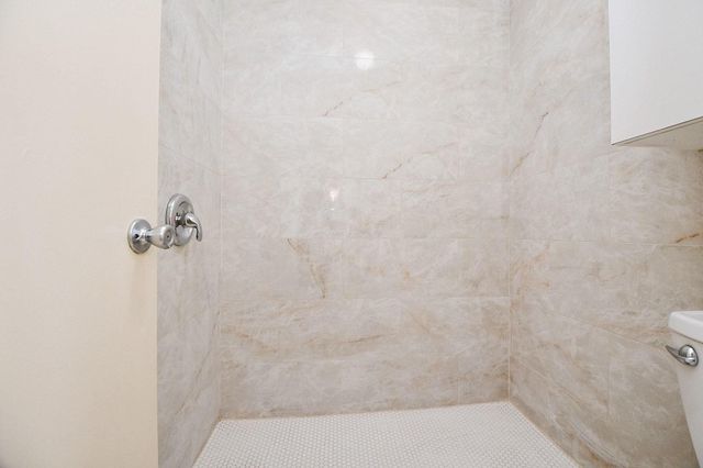 13730 Shirebrook Drive, Sugar Land, TX 77498