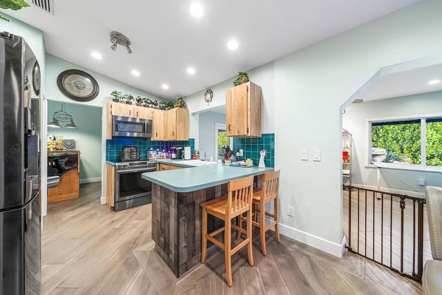 74 W Palmetto Road, Lake Worth, FL 33467