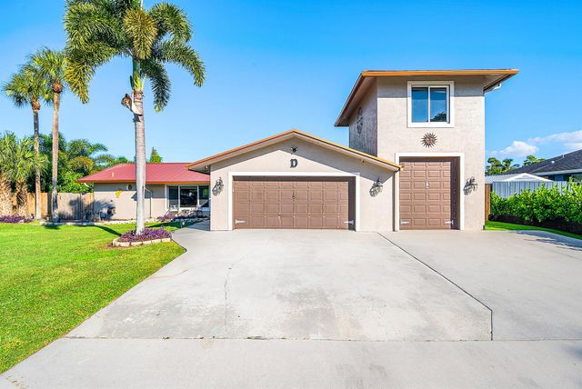 74 W Palmetto Road, Lake Worth, FL 33467