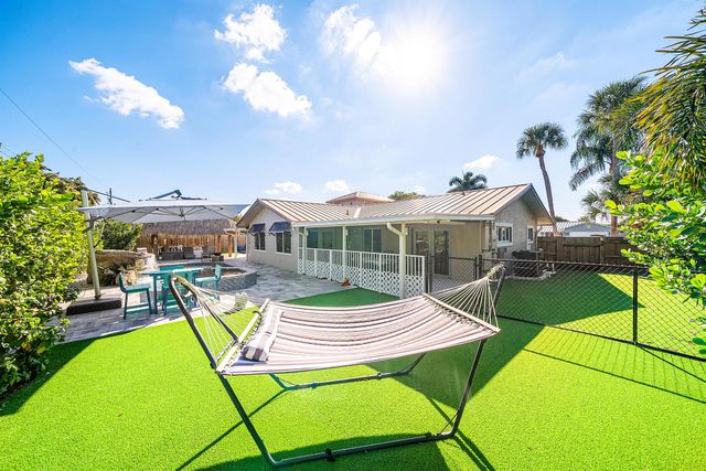 74 W Palmetto Road, Lake Worth, FL 33467