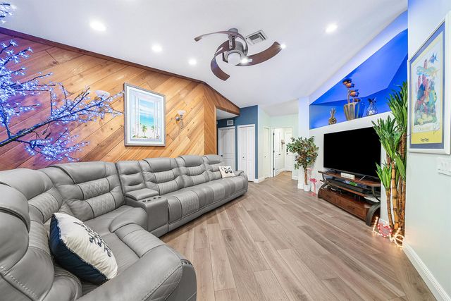 74 W Palmetto Road, Lake Worth, FL 33467