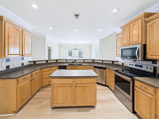 115 Dora Lane, Byron, GA 31008